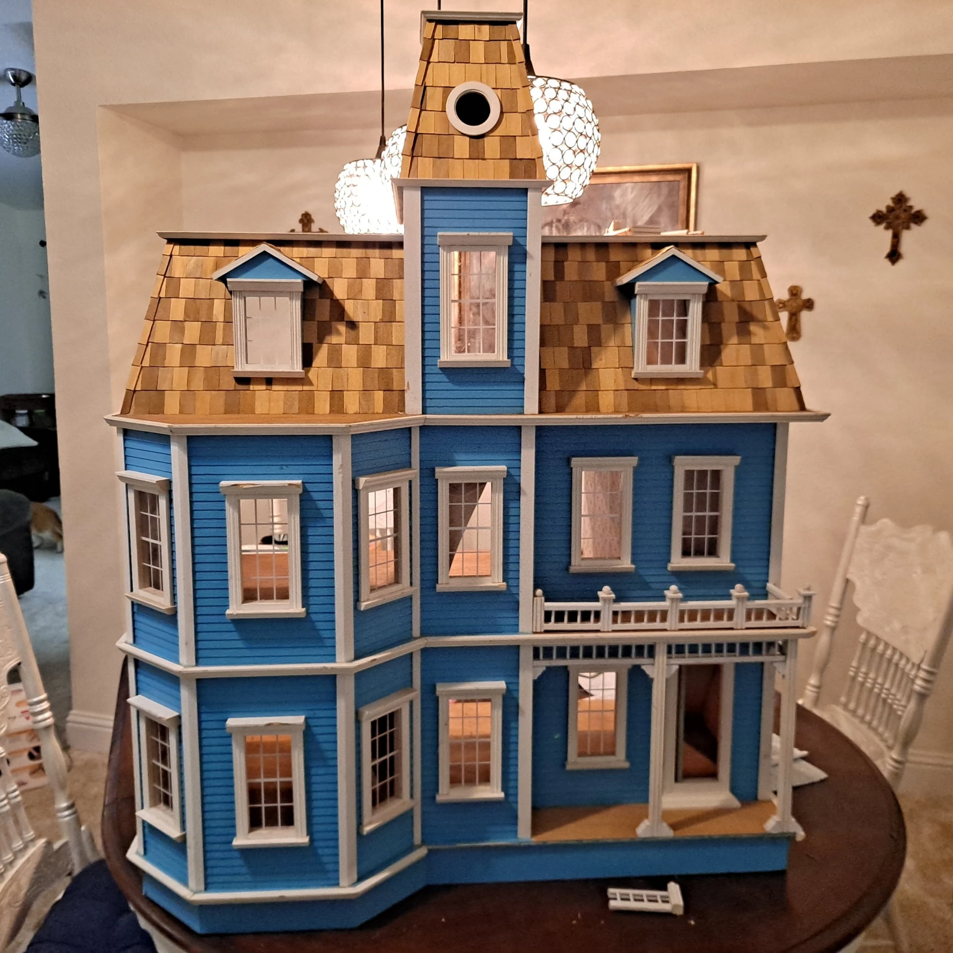 overview of large dollhouse